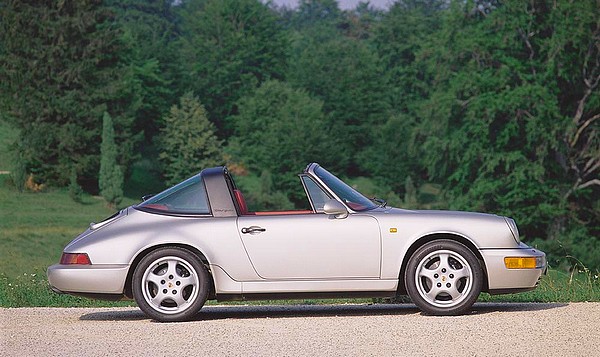 Porsche 911 Carrera 2 Targa